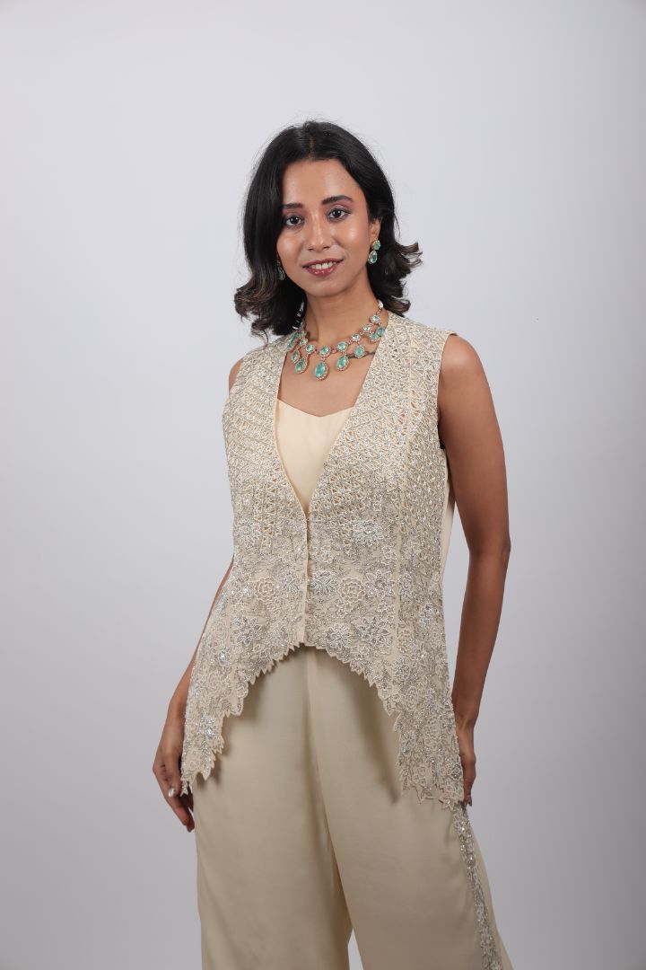 Noor Embroidered Jacket Set
