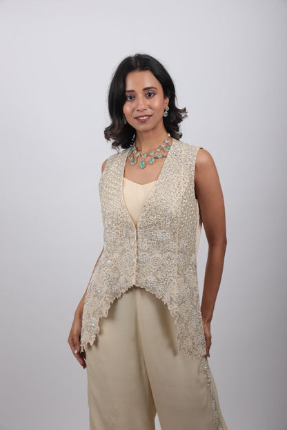 Noor Embroidered Jacket Set