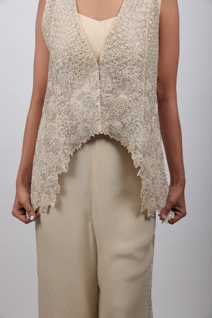 Noor Embroidered Jacket Set