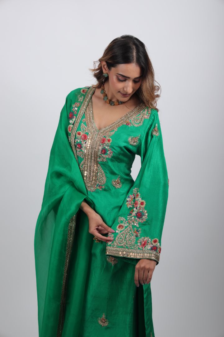 Gulbahar Embroidered Kurta Set
